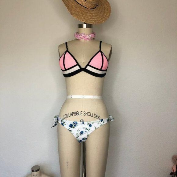 Triangl Mesh Bambi Triangle Color Block Bikini Top - Picture 1 of 6